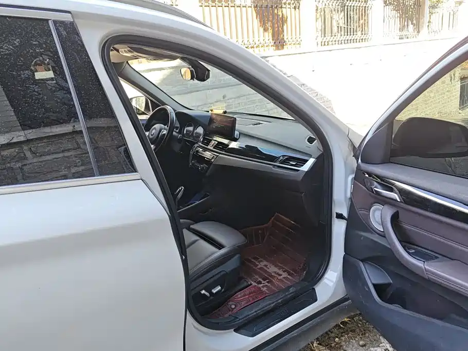 BMW X1 — миниатюра 7