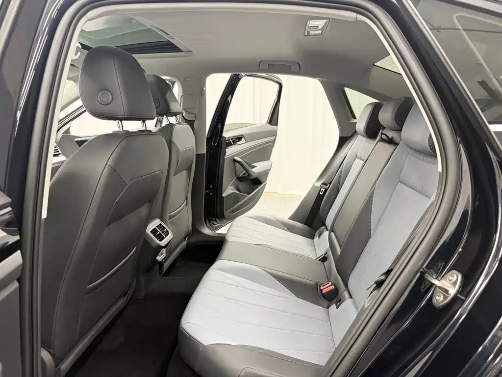 Volkswagen Lavida — миниатюра 10