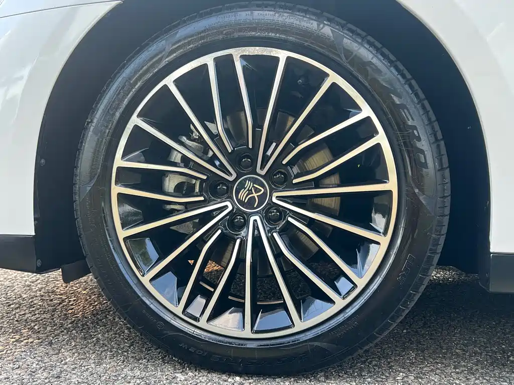 BYD Han — миниатюра 9