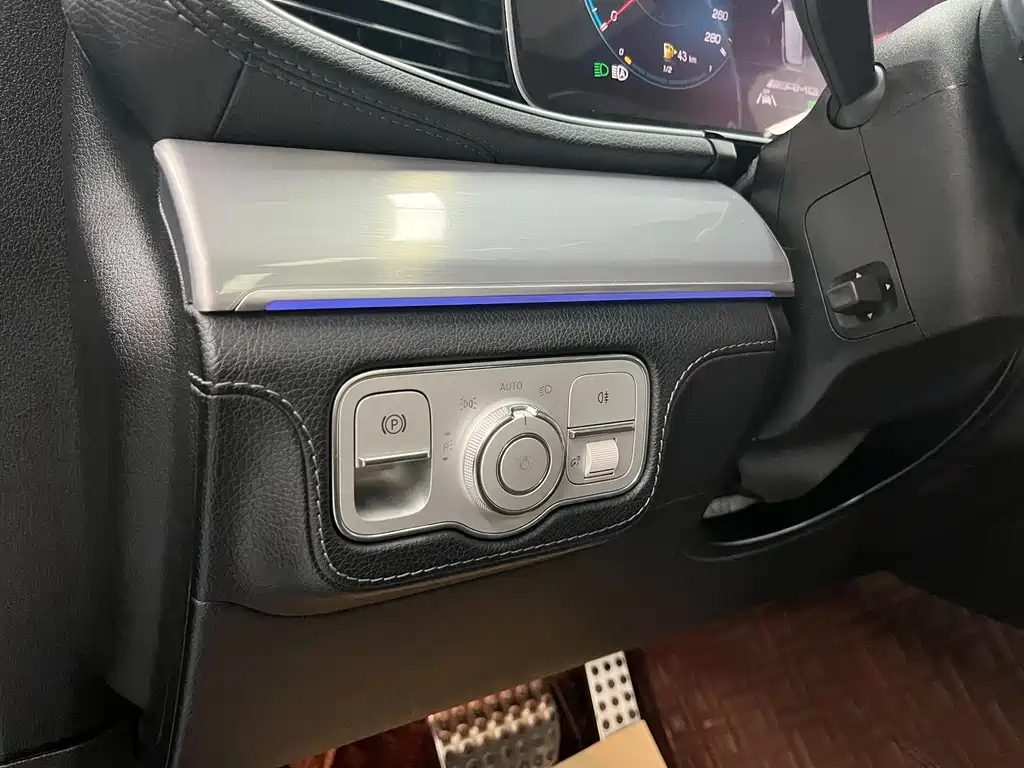 Mercedes-Benz GLE AMG — миниатюра 10