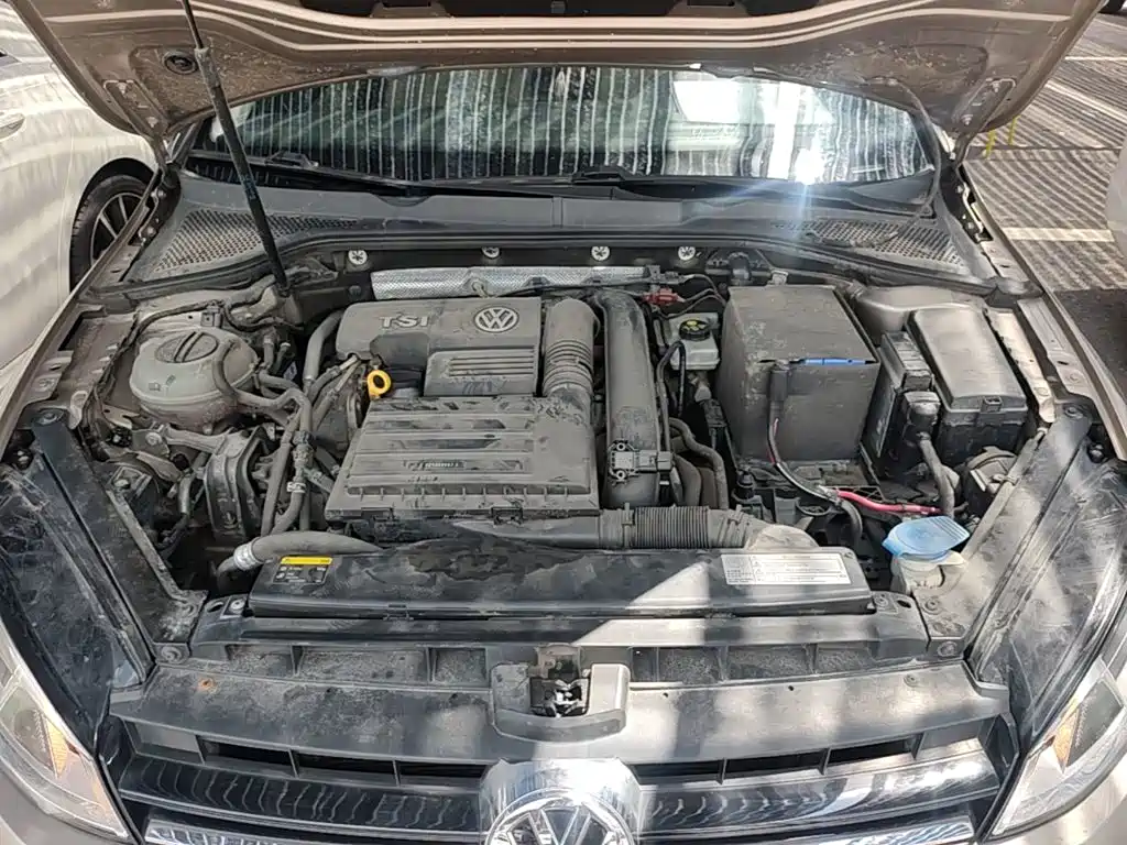 Volkswagen Golf — миниатюра 20