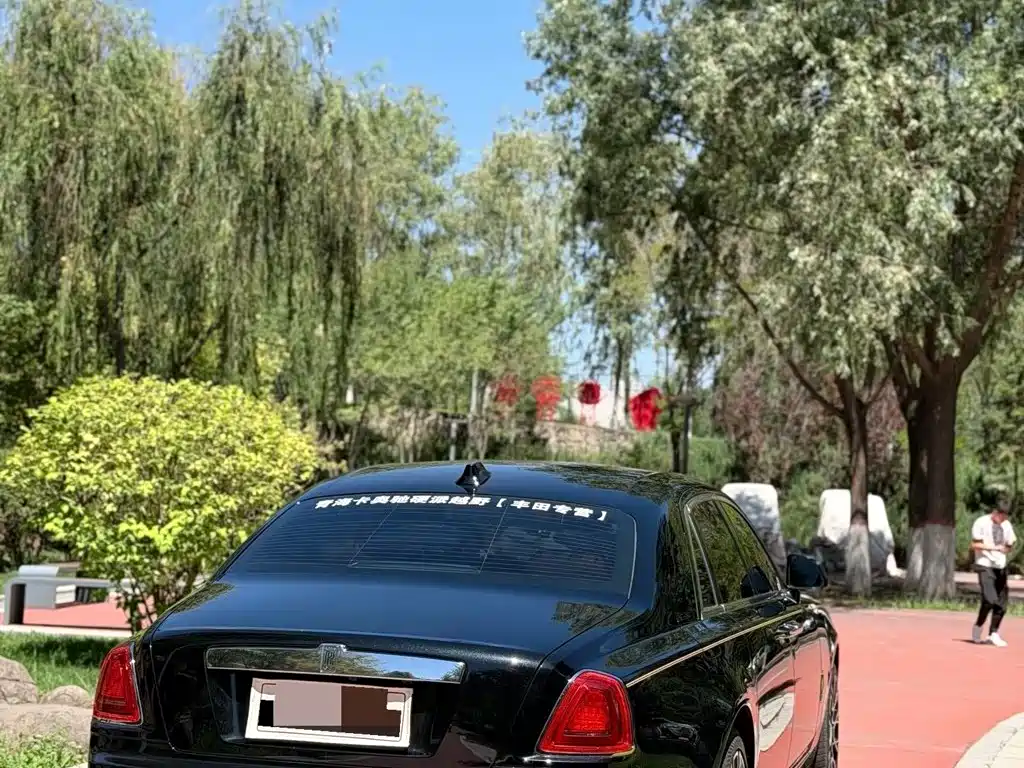 Rolls-Royce Ghost — миниатюра 16