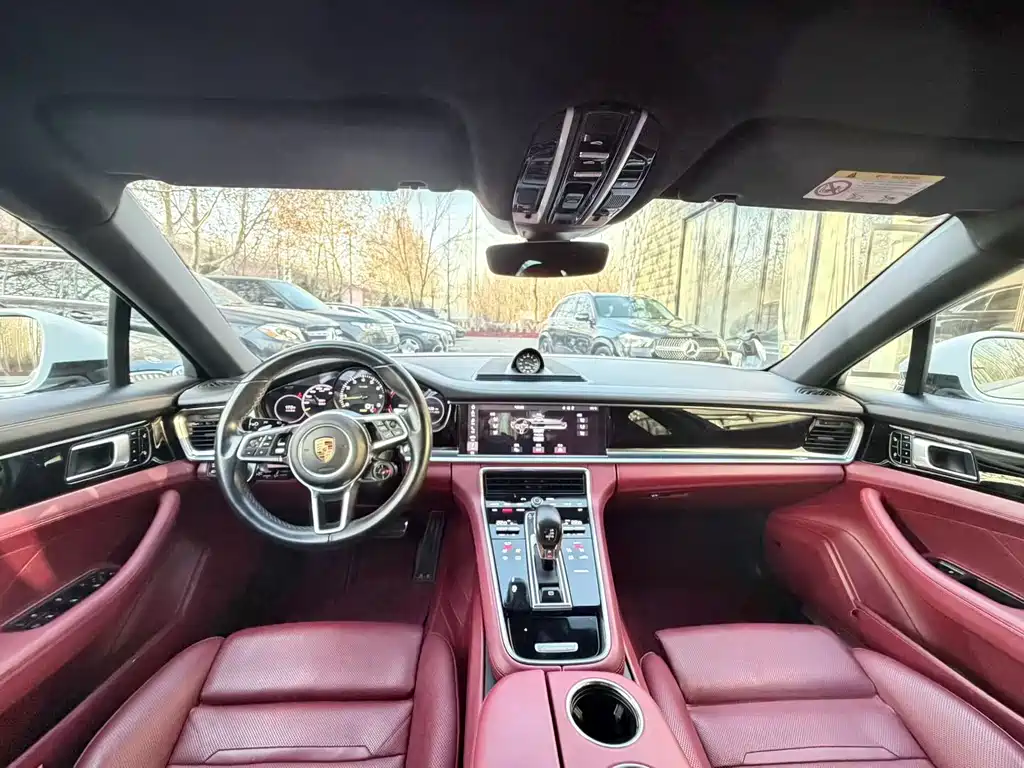 PORSCHE PANAMERA NEW ENERGY