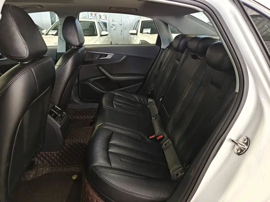 Audi A4L — миниатюра 17