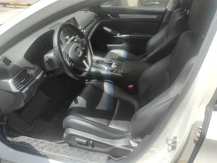 Honda Accord 2018 260TURBO Elite V