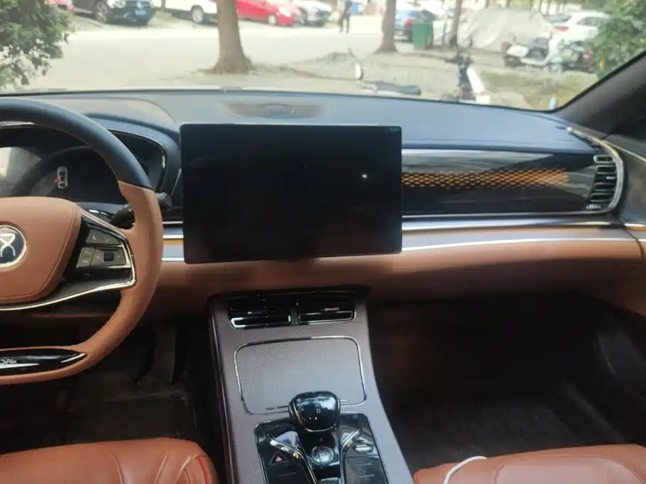 BYD Han — миниатюра 13
