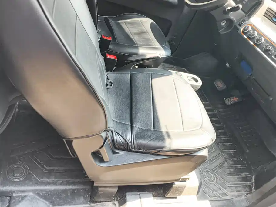 Wuling MINIEV — миниатюра 8