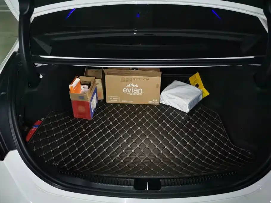 Mercedes-Benz C-Class — миниатюра 4