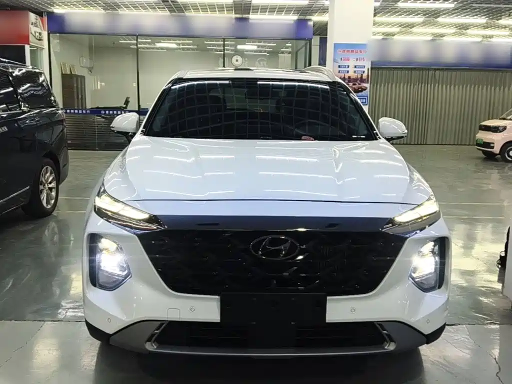 Hyundai Santa Fe — миниатюра 3