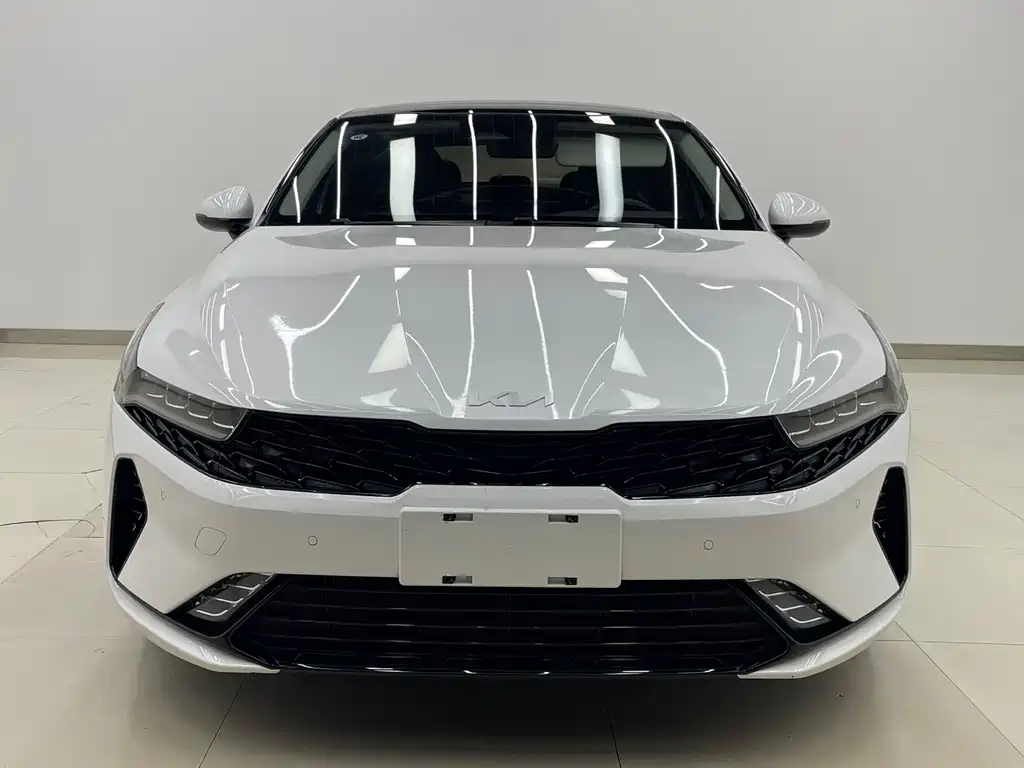 Kia K5 — миниатюра 3