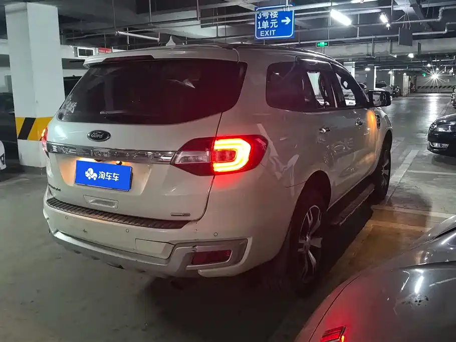 Ford Everest 2017 2.0T AT Flagship 7 мест