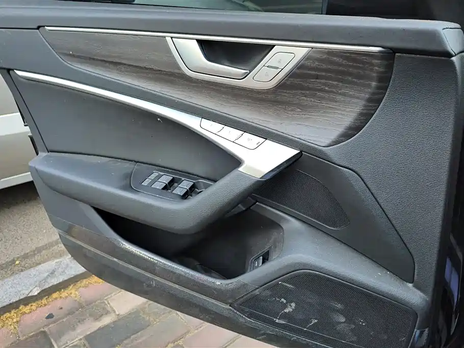 Audi A6L 2025 45 TFSI quattro