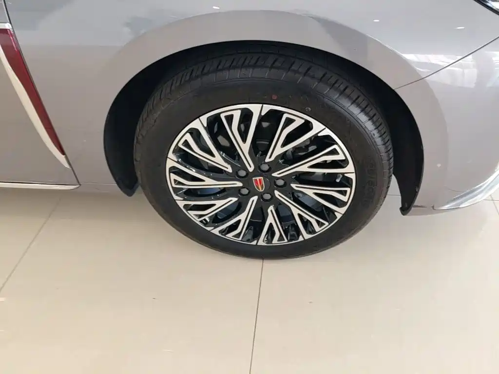 Hongqi Hongqi H5 — миниатюра 12