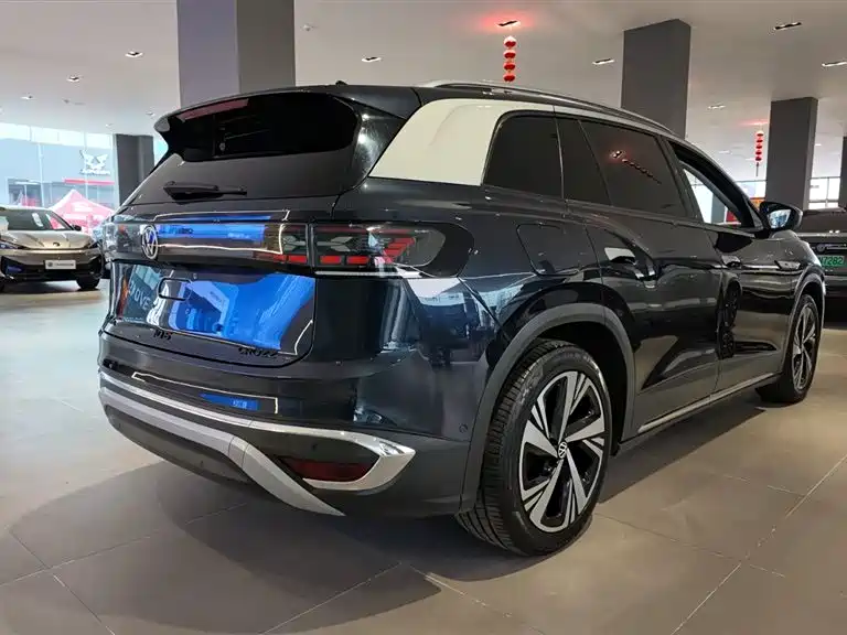 Volkswagen ID.6 Crozz — миниатюра 4