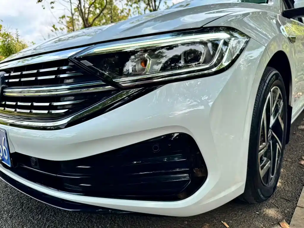 Volkswagen Sagitar — миниатюра 27