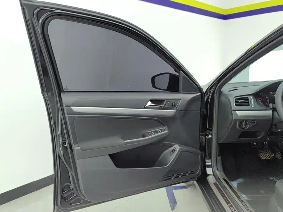 Volkswagen Lavida — миниатюра 7