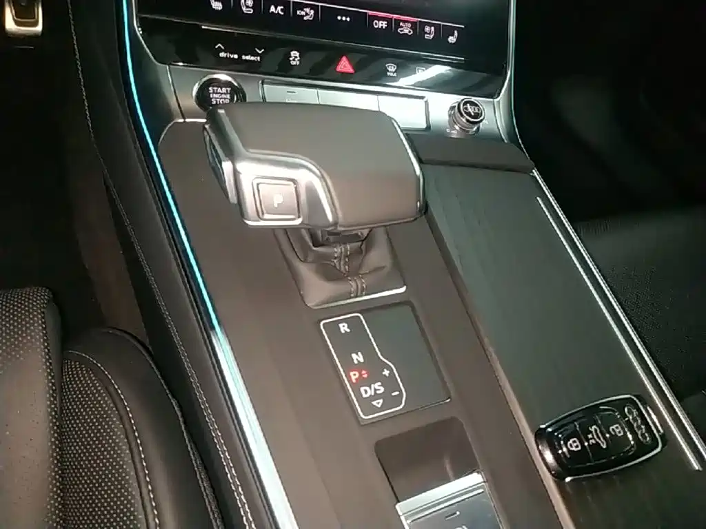 Audi A6L — миниатюра 14