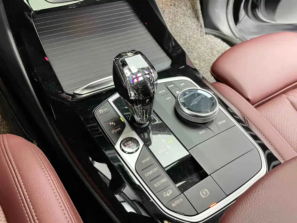 BMW X3 — миниатюра 15