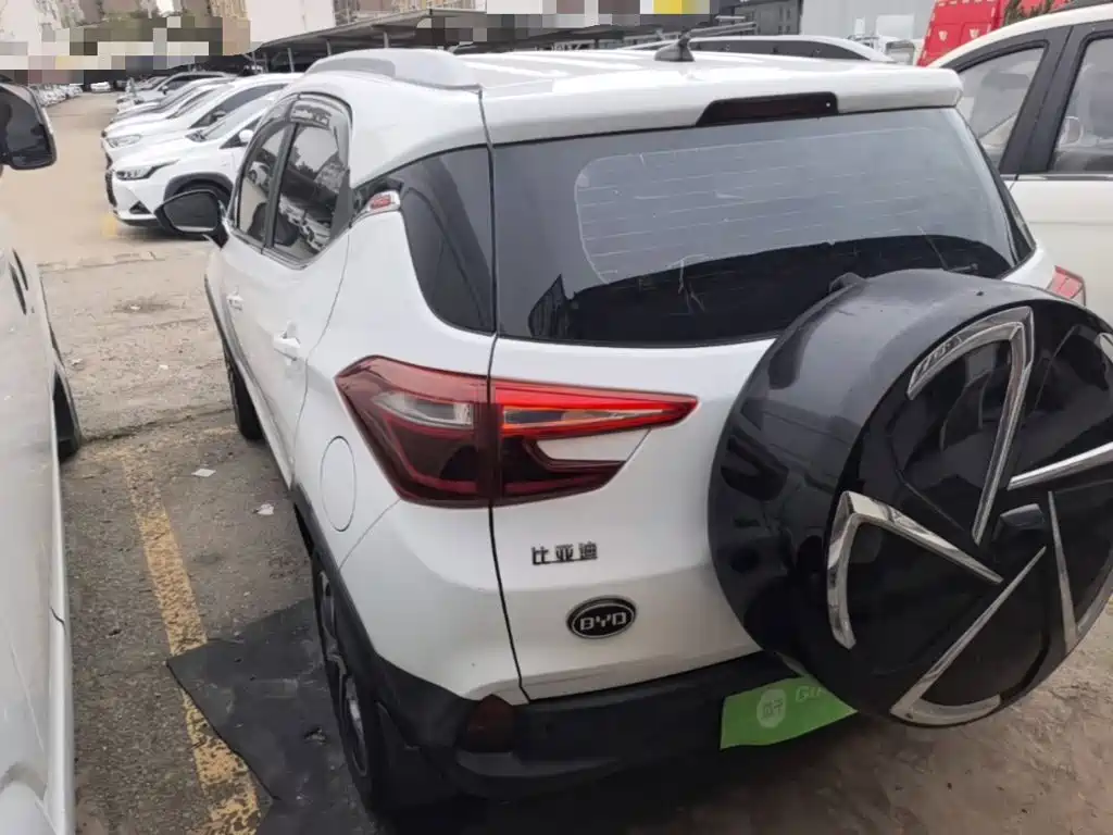 BYD Yuan — миниатюра 5