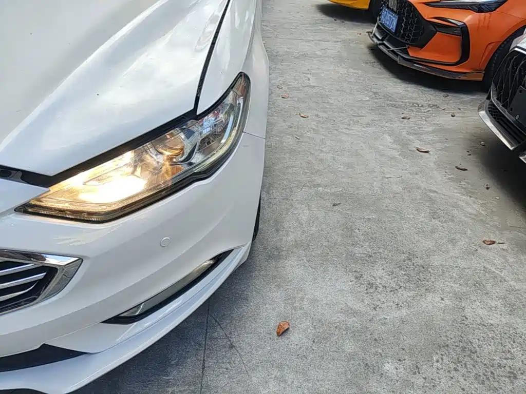 Ford Mondeo — миниатюра 24