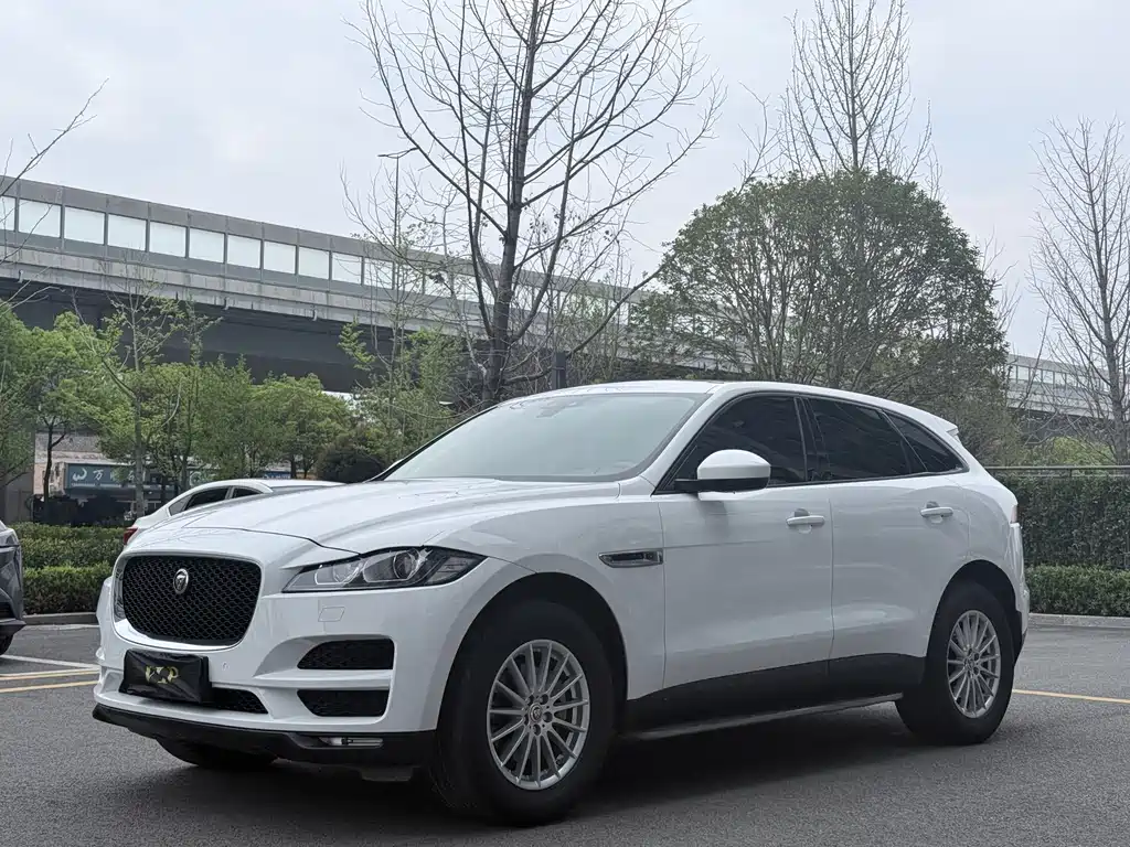 Jaguar F-PACE 2018