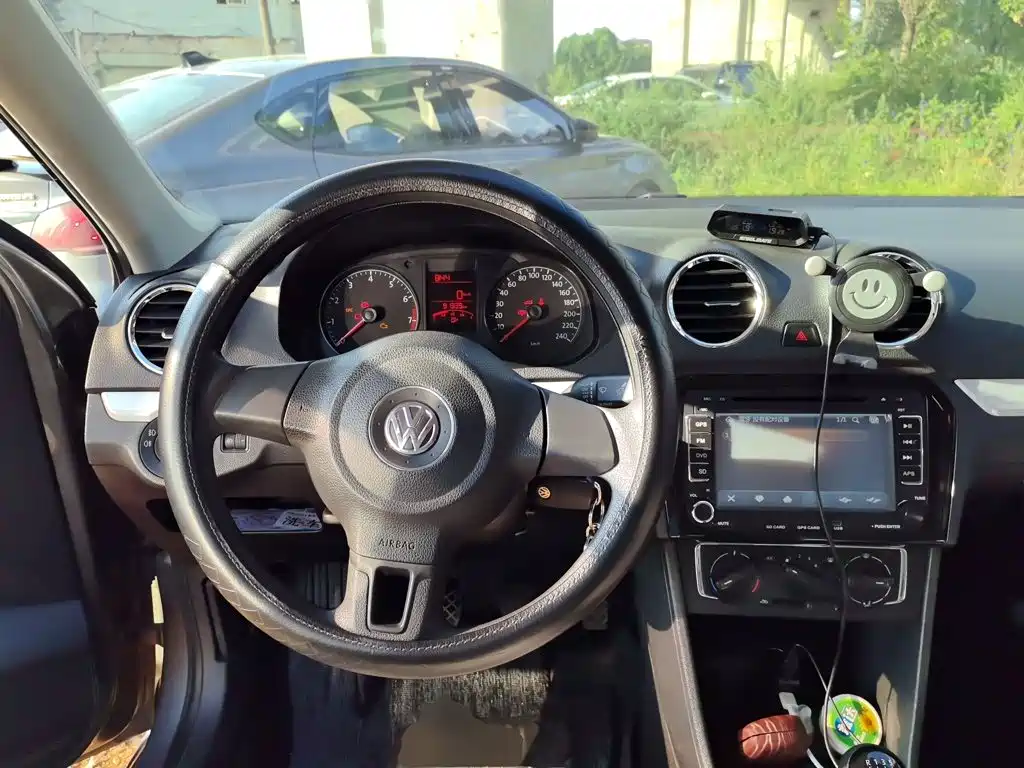 Volkswagen Jetta — миниатюра 11