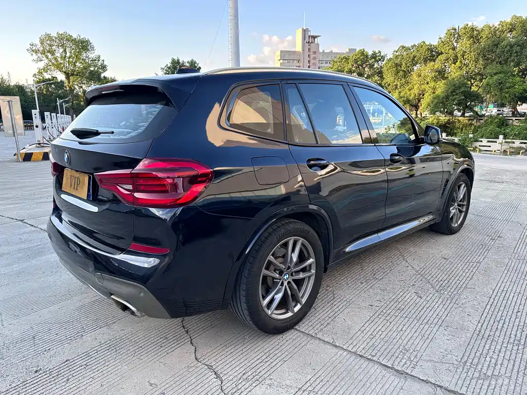 BMW X3 — миниатюра 9