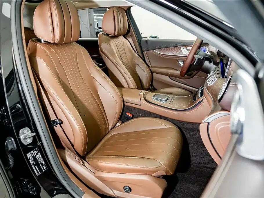 Mercedes-Benz E-Class — миниатюра 20