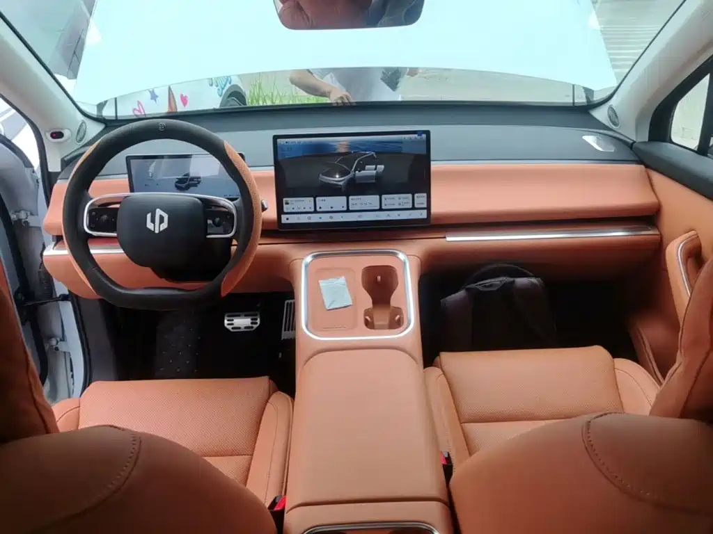 Leapmotor C16 2026 630 6 мест