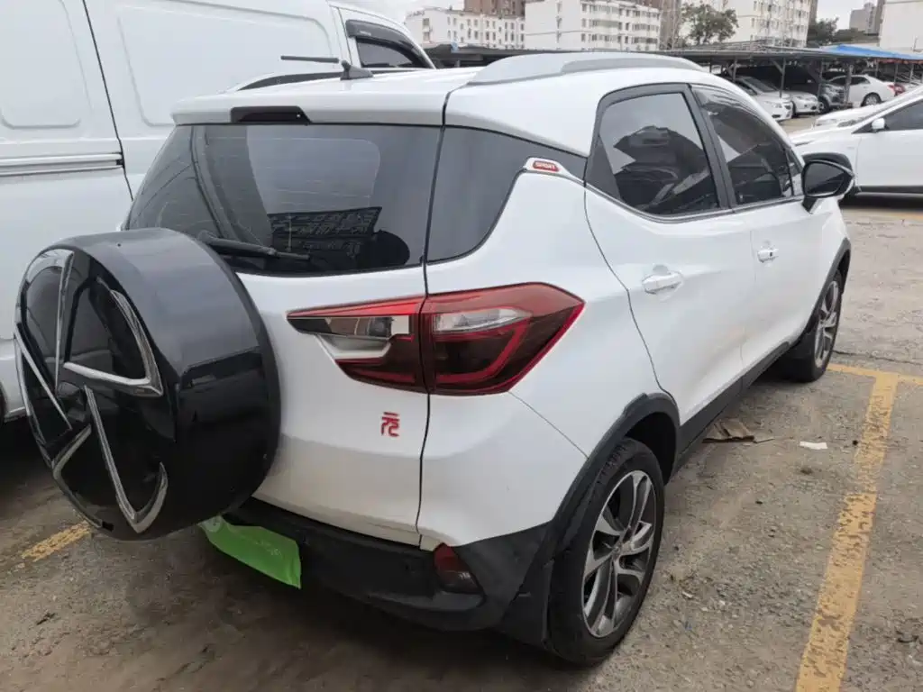 BYD Yuan — миниатюра 7