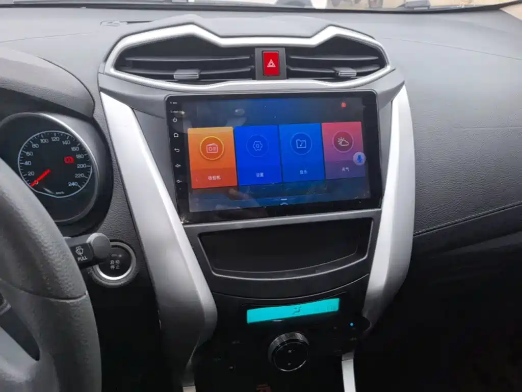 BYD Yuan — миниатюра 13