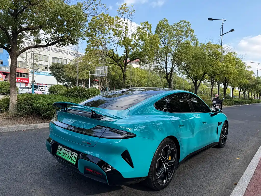 XIAOMI CAR XIAOMI SU7