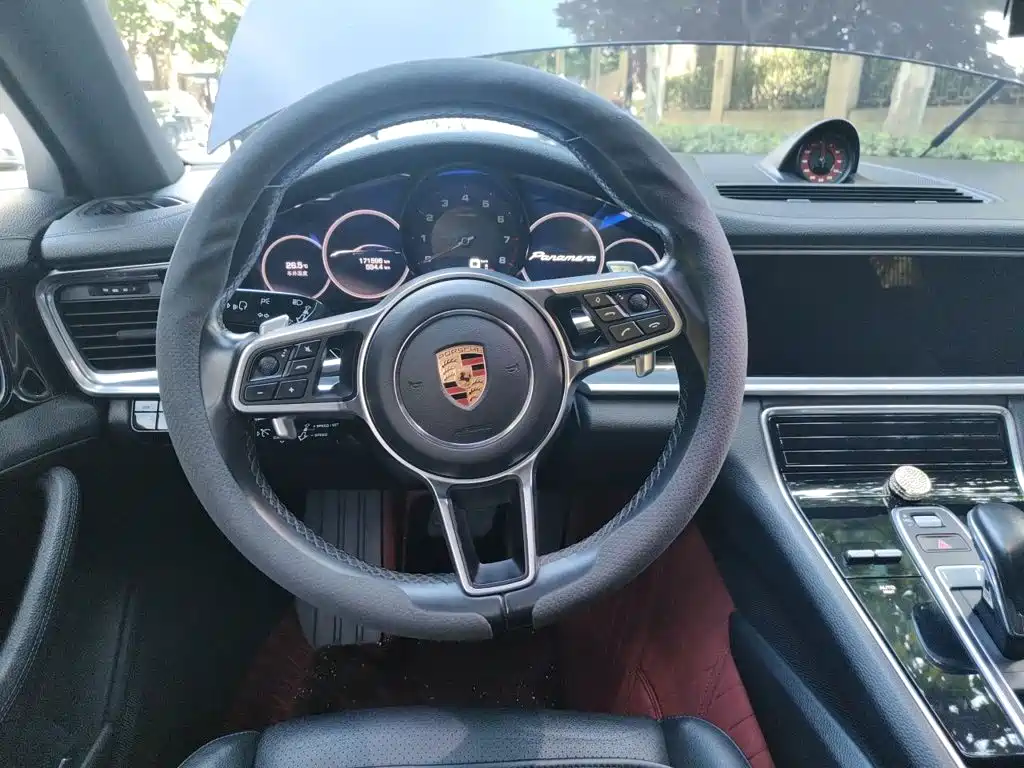 Porsche Panamera — миниатюра 11