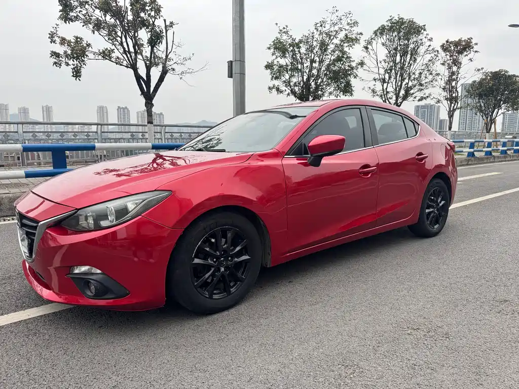 Mazda 3 Axela 2016