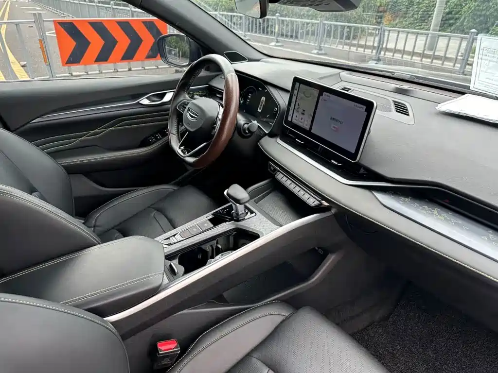 Geely Xingrui — миниатюра 11