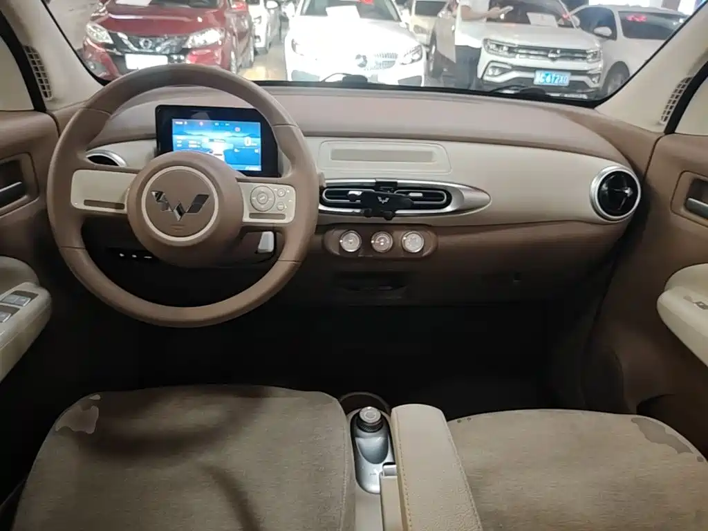 Wuling MINIEV — миниатюра 10