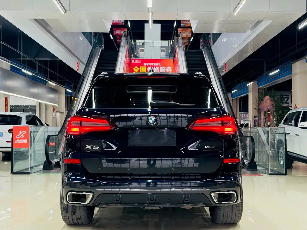 BMW X5 — миниатюра 17