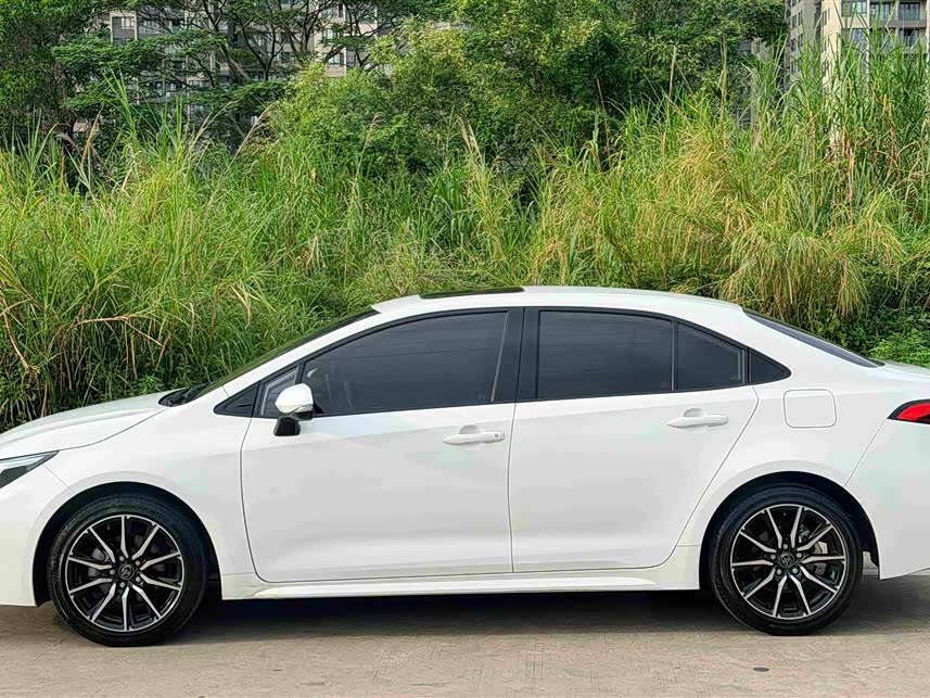 Toyota Levin 1.2 л 2023 г. Белый, пробег 35000 км