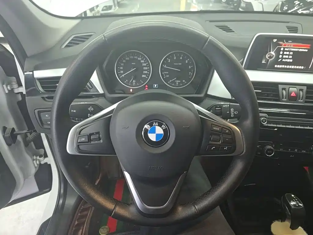 BMW X1 — миниатюра 11