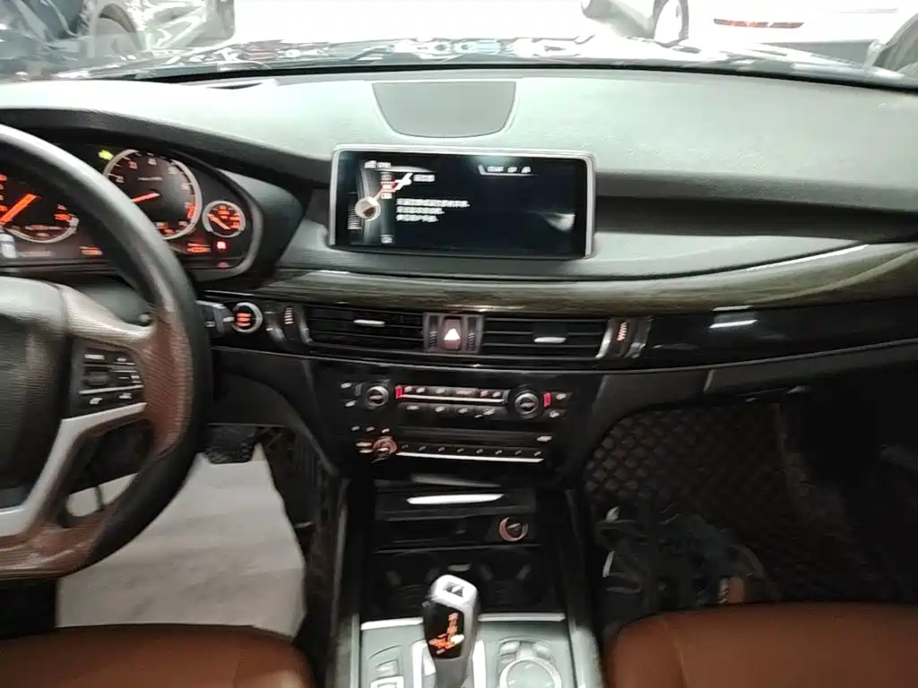 BMW X5 (Import) — миниатюра 13