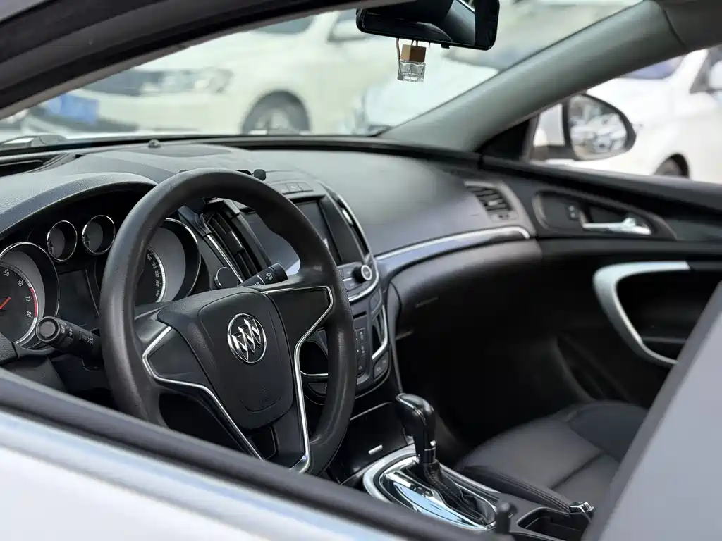 Buick Regal — миниатюра 2