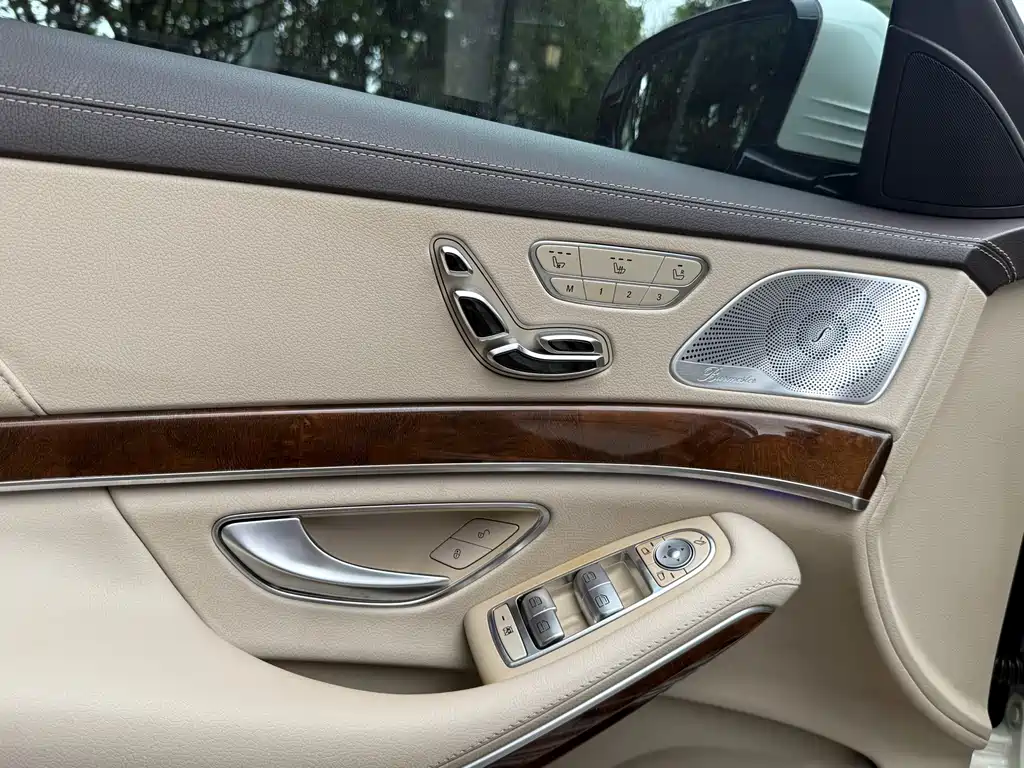 Mercedes-Benz S-Class — миниатюра 10