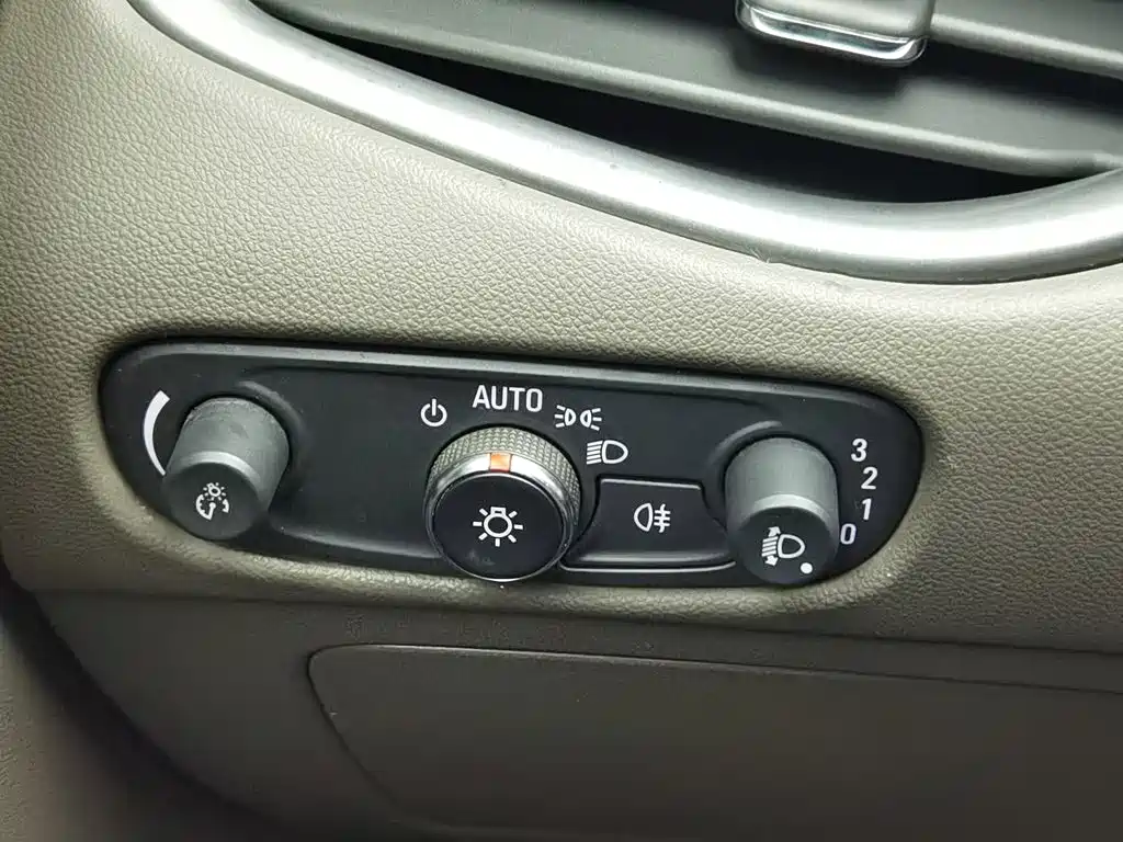 Chevrolet Malibu XL — миниатюра 21
