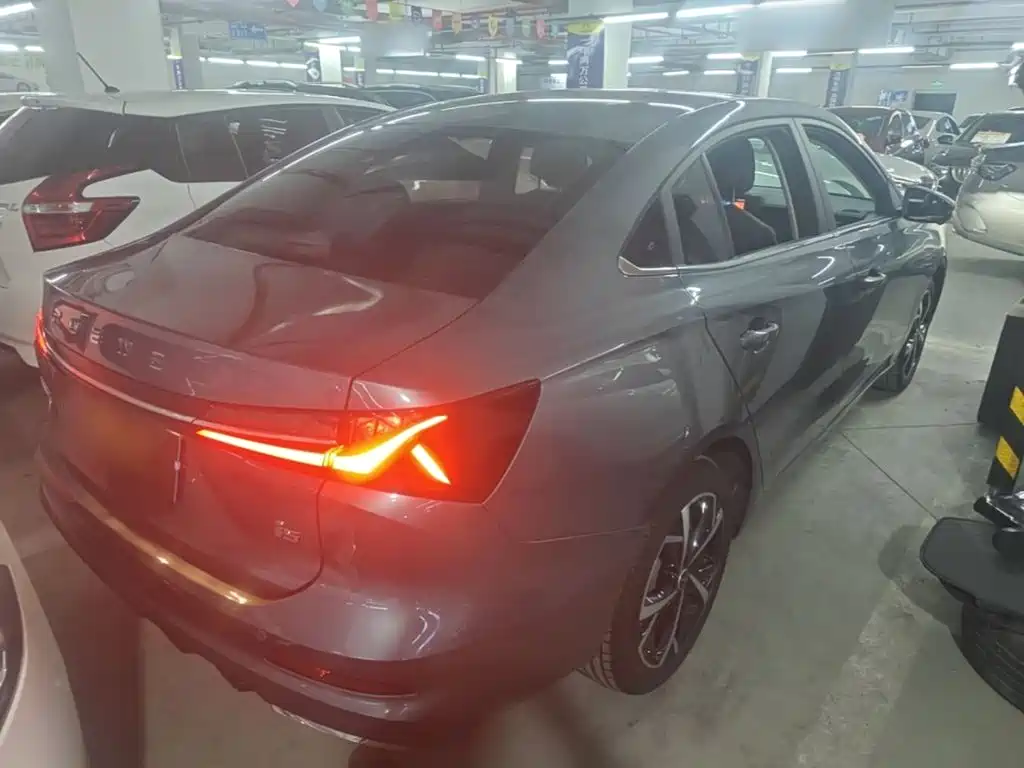 Roewe i5 — миниатюра 7