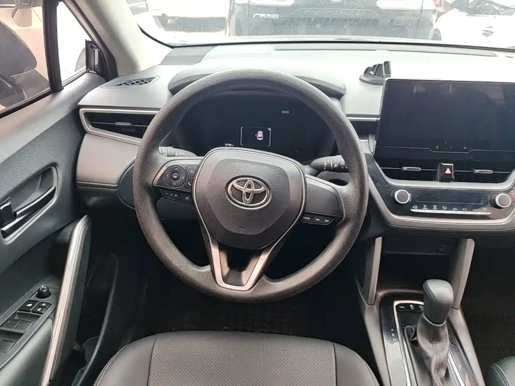 Toyota Frontlander — миниатюра 11