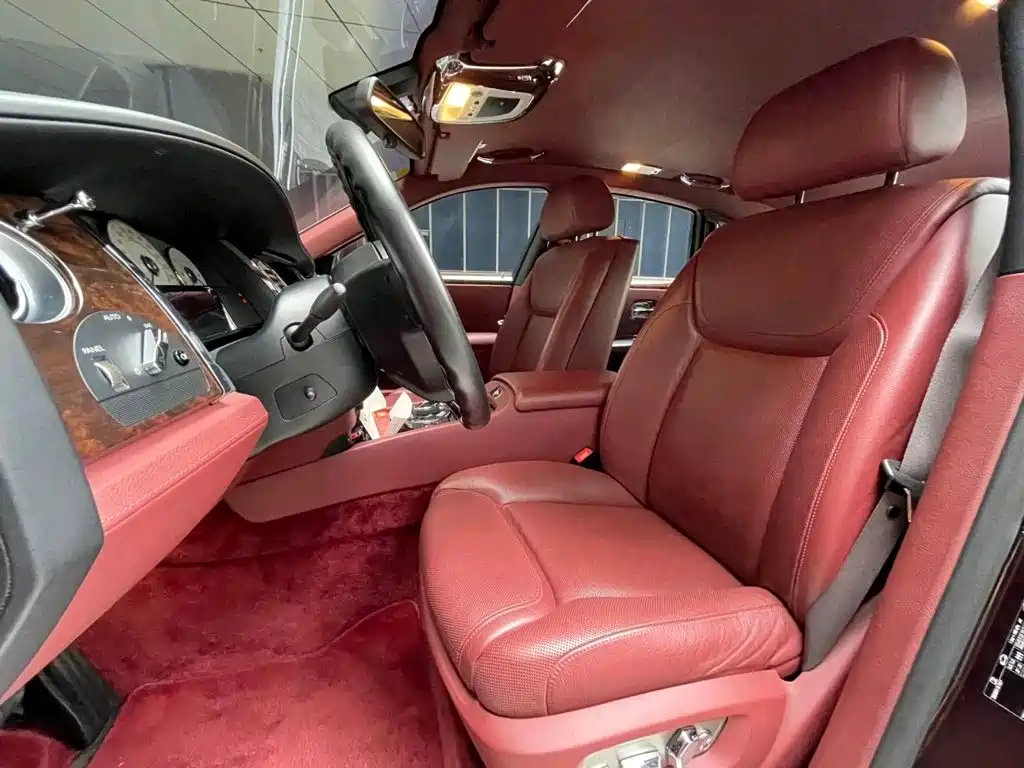 Rolls-Royce Ghost — миниатюра 9