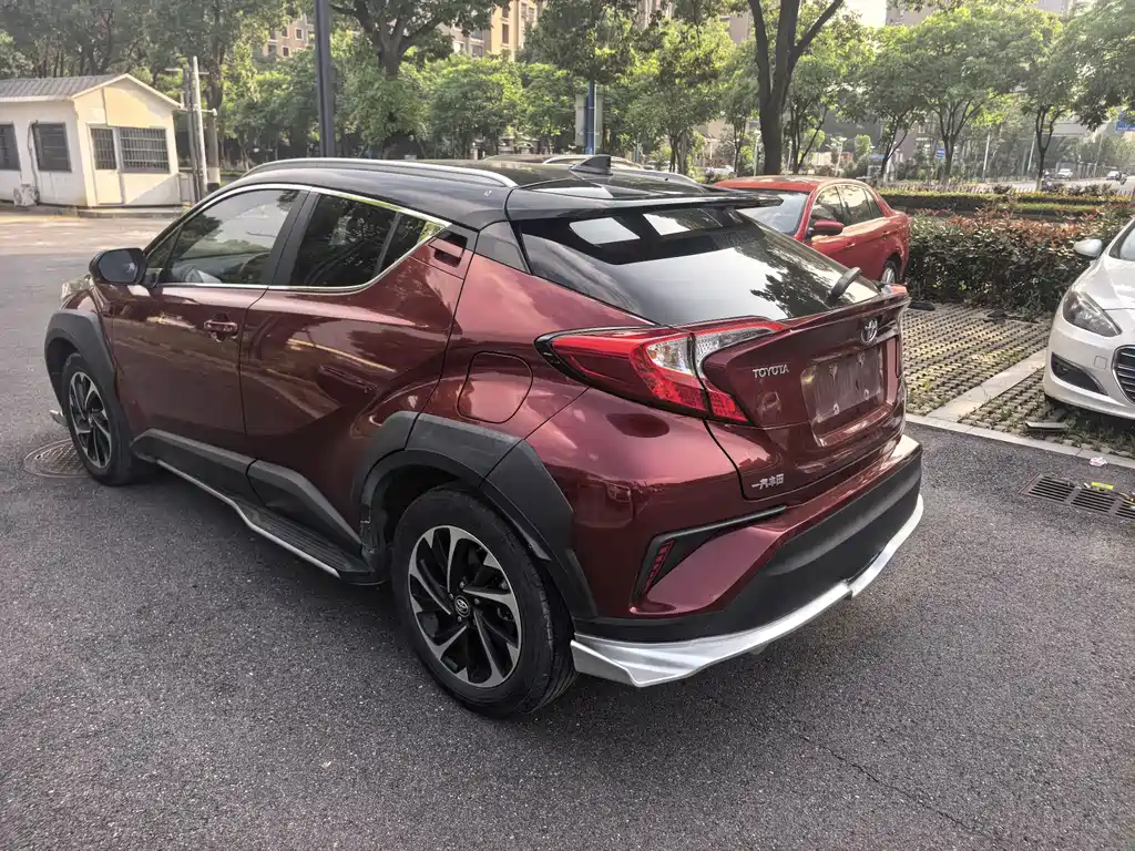 Toyota IZOA — миниатюра 6