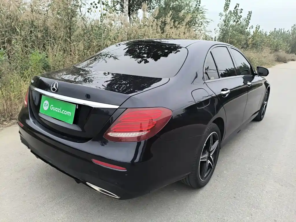 Mercedes-Benz E-Class (Import) — миниатюра 5