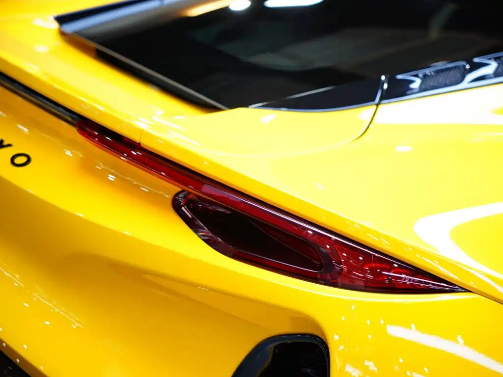 Lotus Emira — миниатюра 9