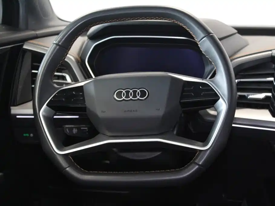 Audi Q4 e-tron — миниатюра 10